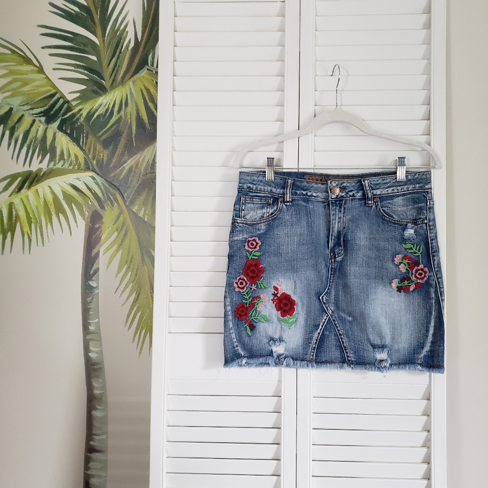 Mini jeans skirt